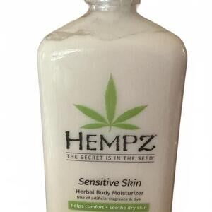Hempz Sensitive Skin Herbal Body Moisturizer - Comfort & soothe dry skin- 17 oz